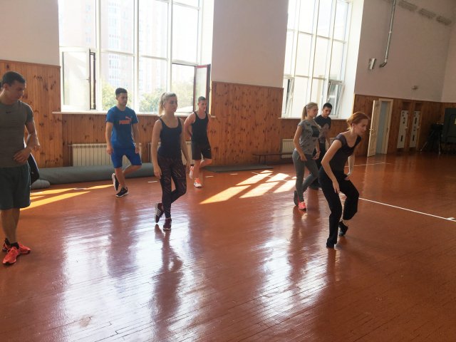 Сучасні тенденції розвитку та організаційно-методологічні особливості проведення фізкультурно-оздоровчих занять з танцювального фітнесу